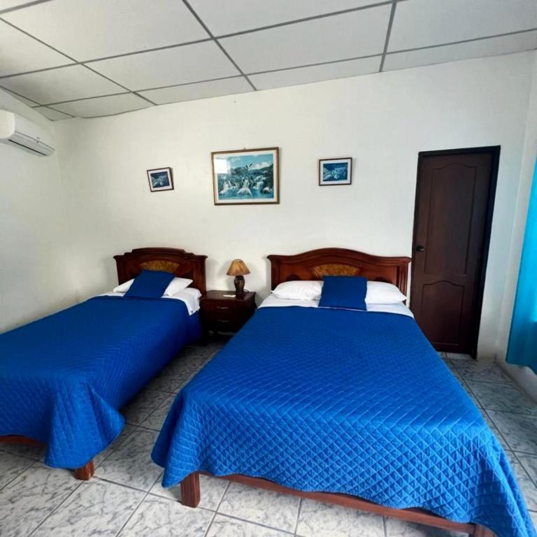 Hostal Villamil - Habitación Doble Deluxe - 5