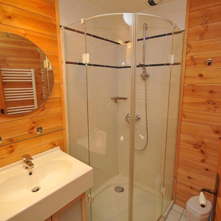 Appartement 10 couchages face à la meije - Appartement - 8