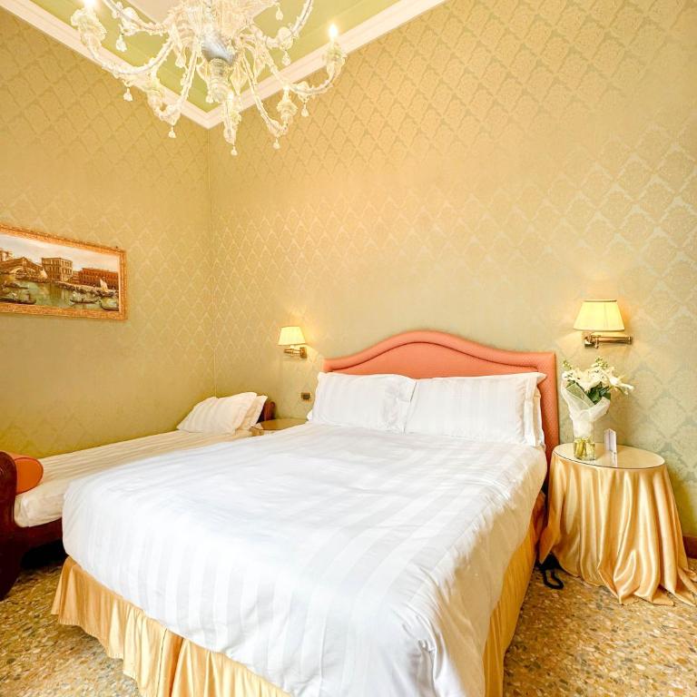 Hotel Colombina - Camera Tripla Deluxe - 4