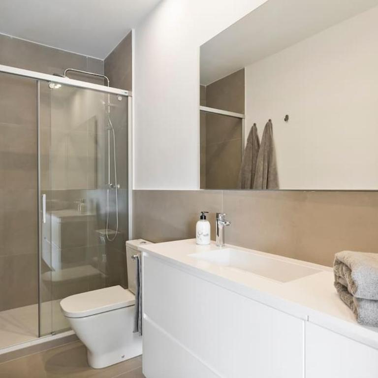 Modern and bright apartment well located in Gracia - Two-Bedroom Apartment - 8