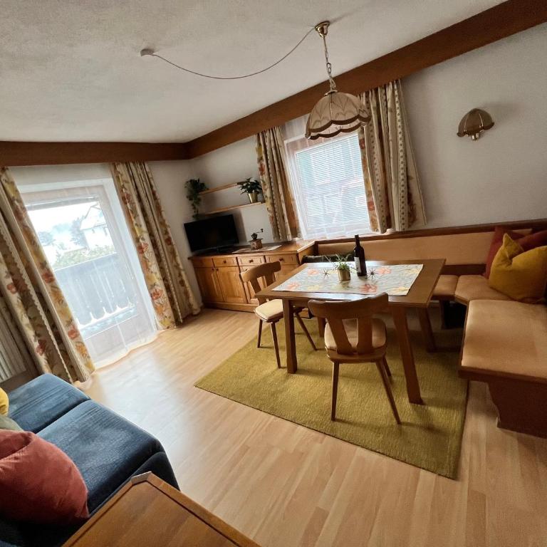 Haus Kneissl - Comfort Apartment mit 1 Schlafzimmer und Balkon - 10