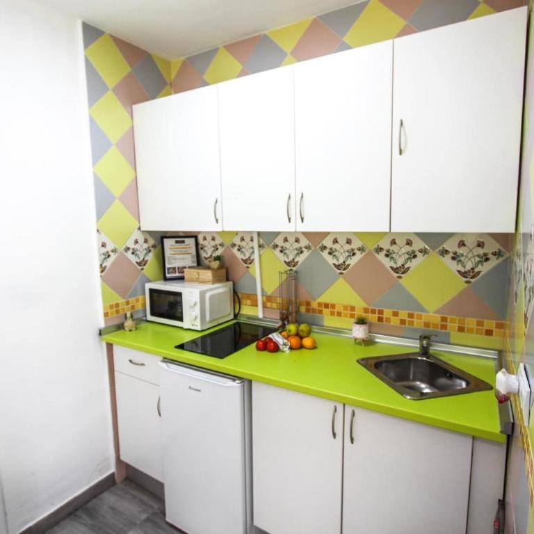 Estudio Jimena Calahonda en el centro de Nerja - Apartamento de 1 dormitorio - 2