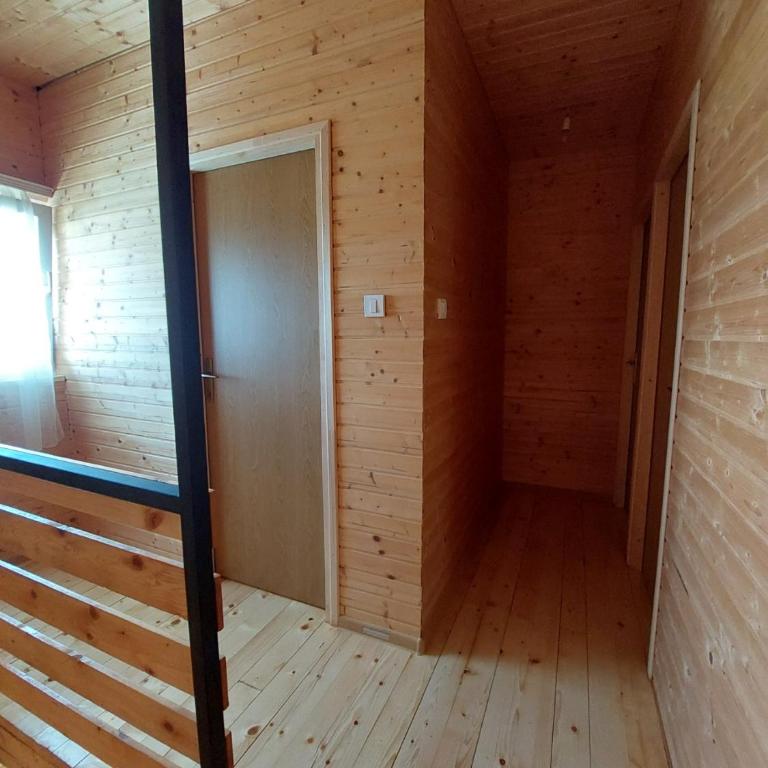 Mountain Peace Cottage - Three-Bedroom House - 12