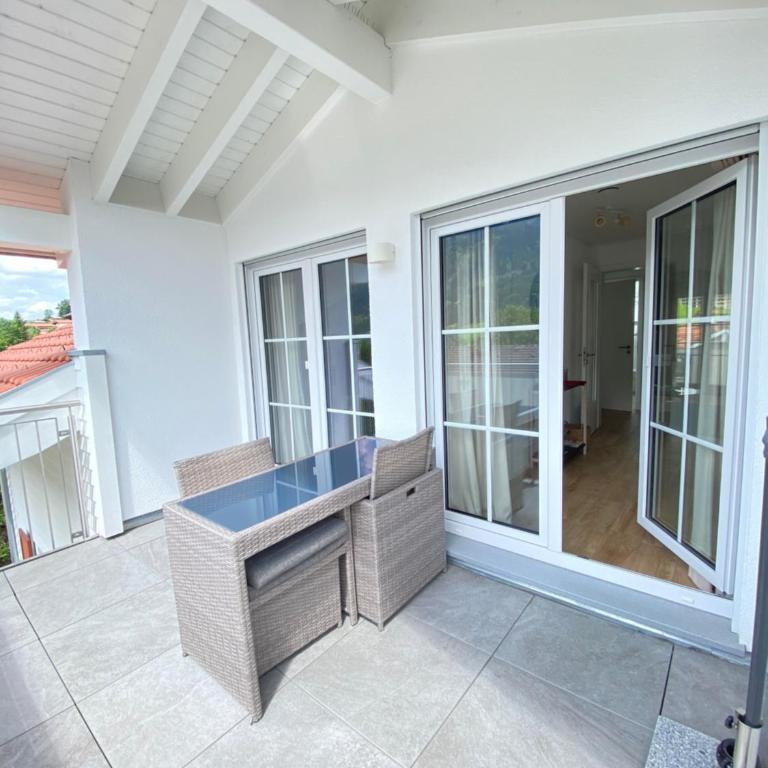 Villa Gaisser II - fewo-badhindelang - Apartment mit 2 Schlafzimmern und Dusche - 3