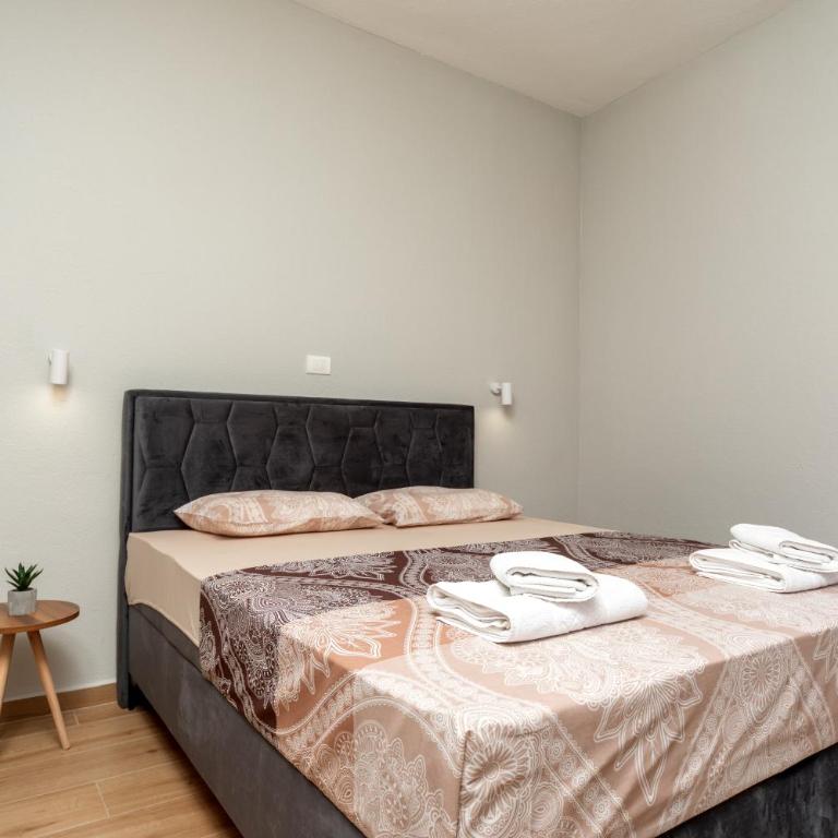 Apart Hotel XXL Lux - Two-Bedroom Apartment - 2