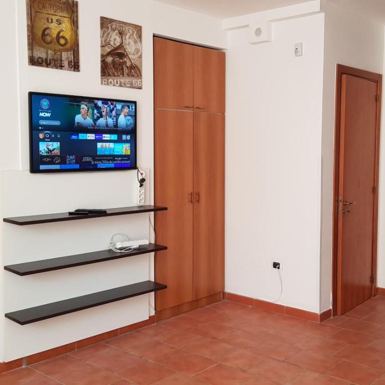 Appartamento Borgonuovo - Four-Bedroom House - 13