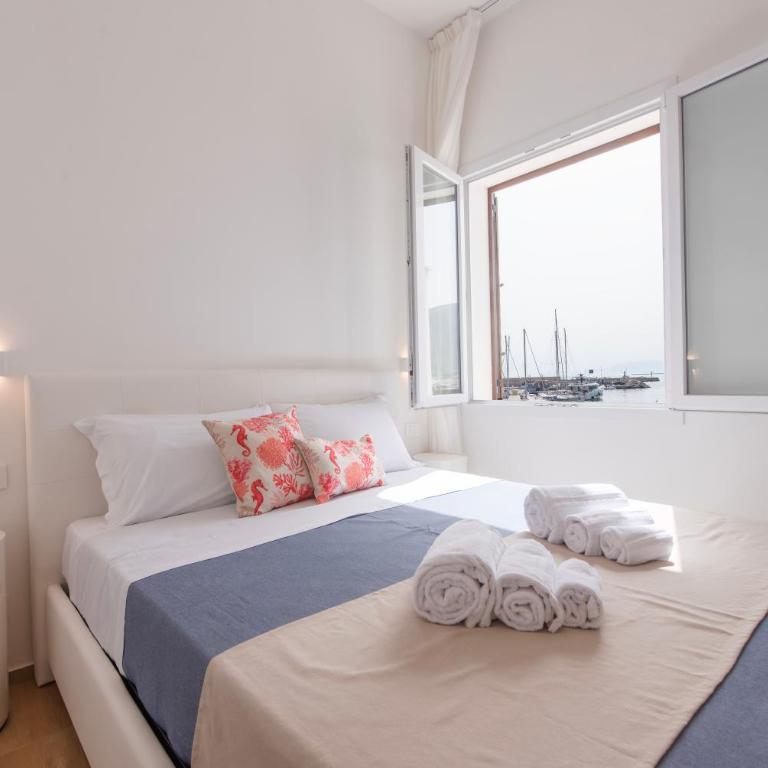 B&B Villaggio Dei Pescatori - Camera Matrimoniale con Vista Mare - 3