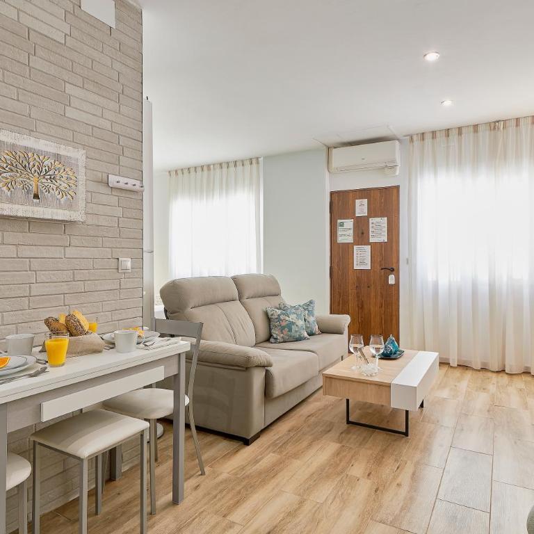 Mediterranean Charm - Loft - 4