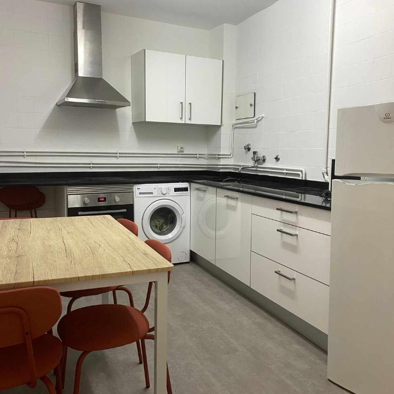 Apartamento Catedral - Three-Bedroom Apartment - 14