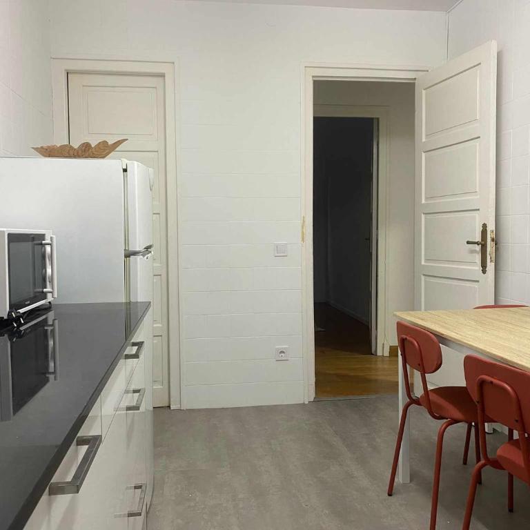 Apartamento Catedral - Three-Bedroom Apartment - 16