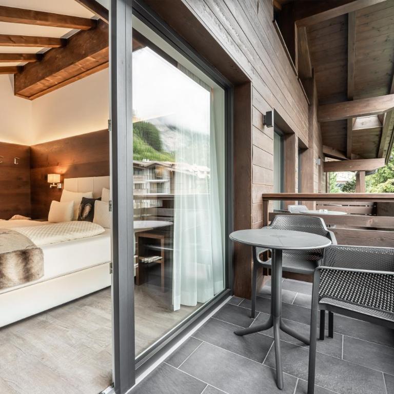 Arya Alpine Lodge - Camera King con Balcone - 7