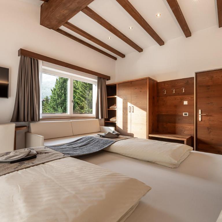 Arya Alpine Lodge - Camera Matrimoniale Deluxe con Balcone - 2