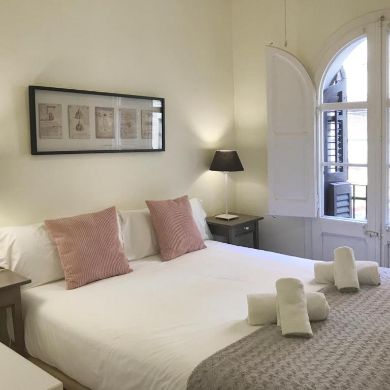 CON GRACIA - Two-Bedroom Apartment - 11