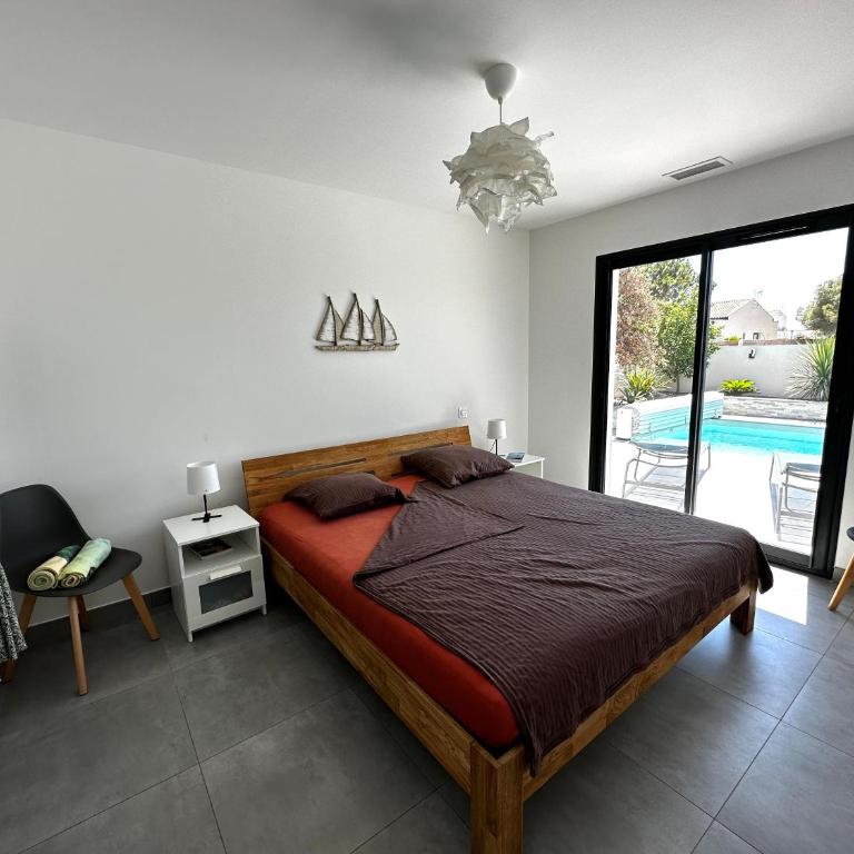 Villa neuve 5 Etoiles avec piscine chauffée, à 900m des plages - Villa - 12