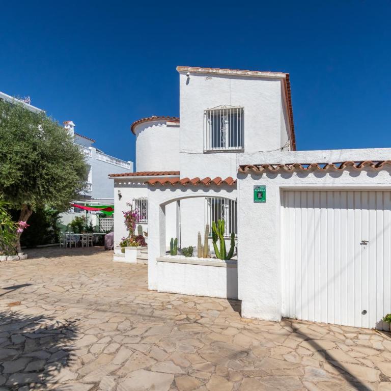 V028 - EMPURIES - Villa - 47