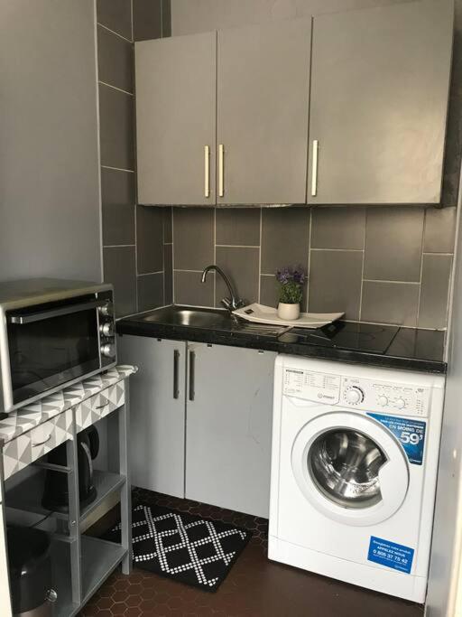 Cosy studio Paris Wagram - One-Bedroom Apartment - 19