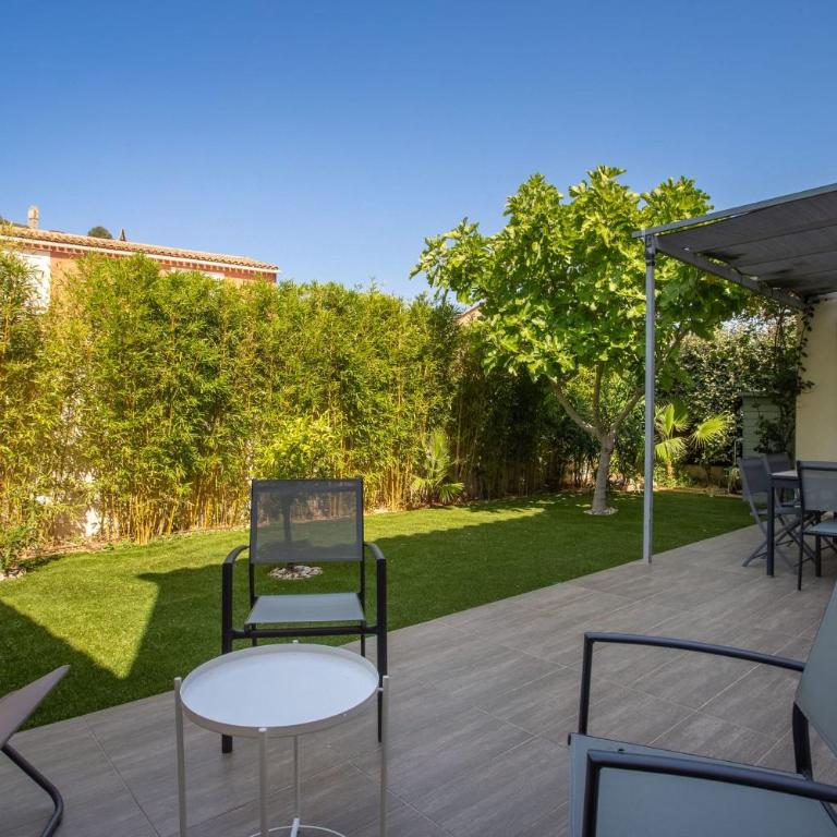 Bright pearl with garden near the sea - Maison de Vacances - 13