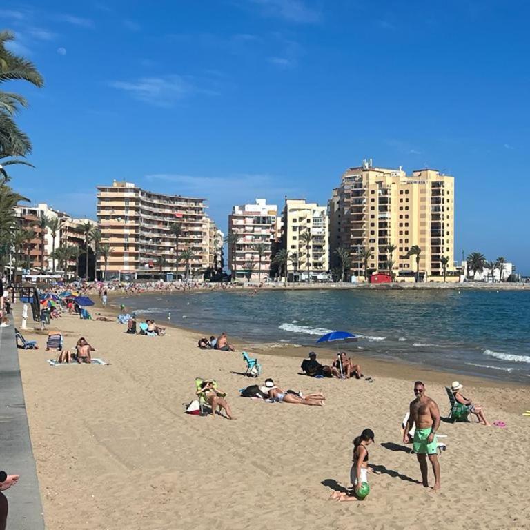Beautiful Apartment Playa Del Cura Beach in Torrevieja Spain - Two-Bedroom Apartment - 4