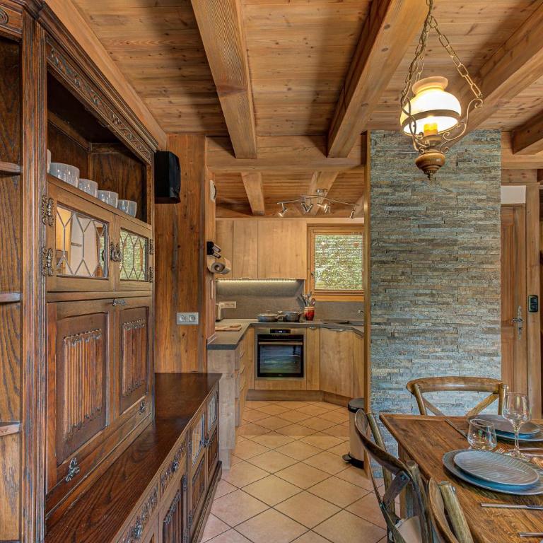 Chalet Blackbushe, Traditional Chalet, Alpes Agency, Sleeps 4-6 - Chalet 2 Chambres - 12