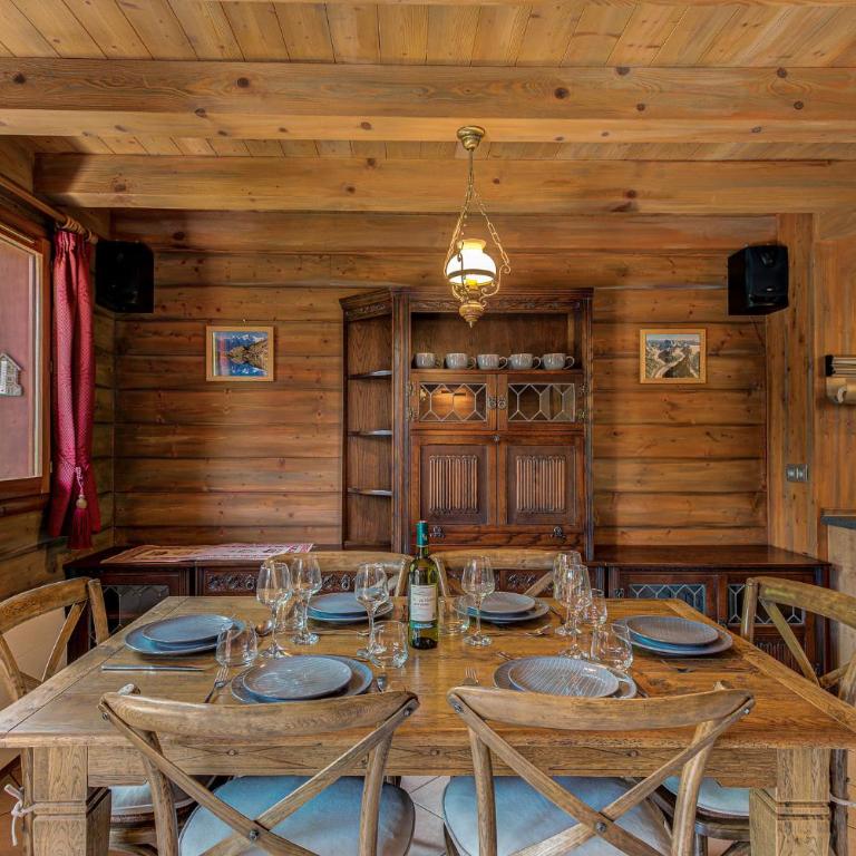 Chalet Blackbushe, Traditional Chalet, Alpes Agency, Sleeps 4-6 - Chalet 2 Chambres - 4