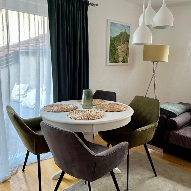 Divine Apartments Sarajevo - Apartman sa Terasom - 7