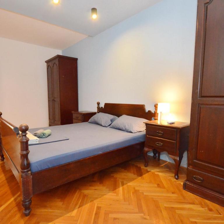 Bugi - Three-Bedroom Apartment - 17