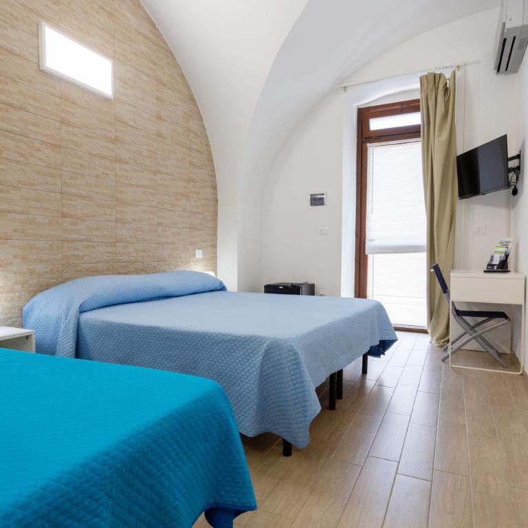 Z'Bass Rooms - Deluxe Room (2 Adults + 1 Child) - 7