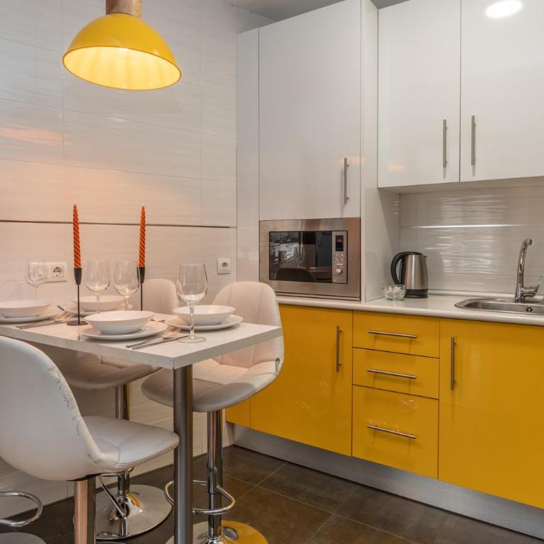 tuGuest Postigo II Catedral Apartment - Free parking - Two-Bedroom Apartment - 19