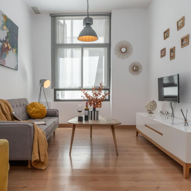tuGuest Postigo II Catedral Apartment - Free parking - Two-Bedroom Apartment - 15