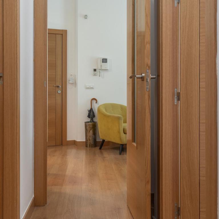 tuGuest Postigo II Catedral Apartment - Free parking - Two-Bedroom Apartment - 32