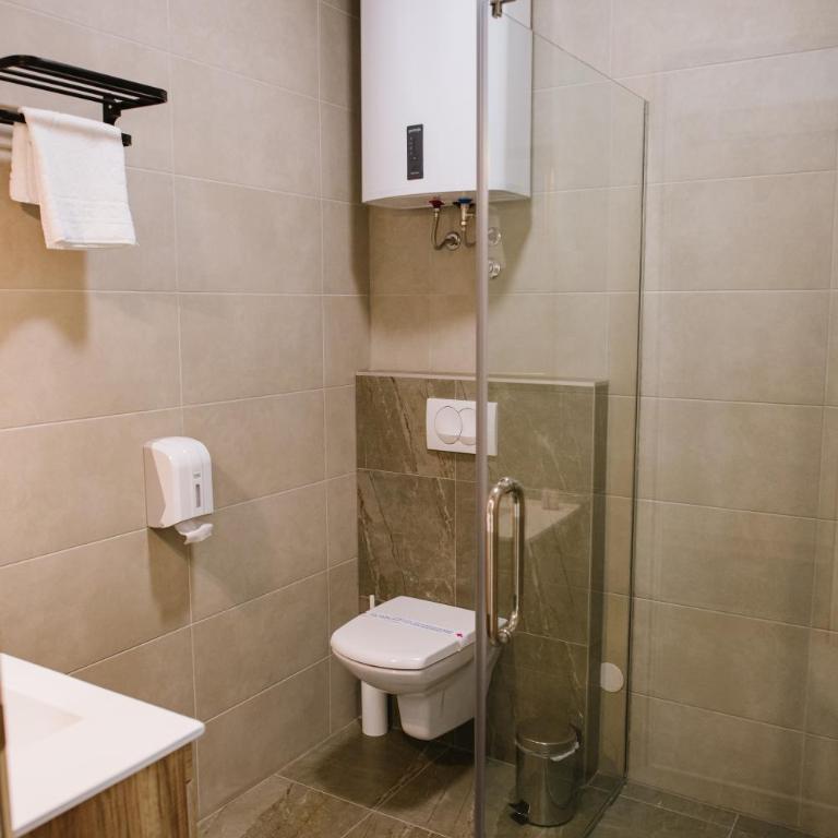 AVIOR Garni Hotel - Double Room with Private Bathroom - 18