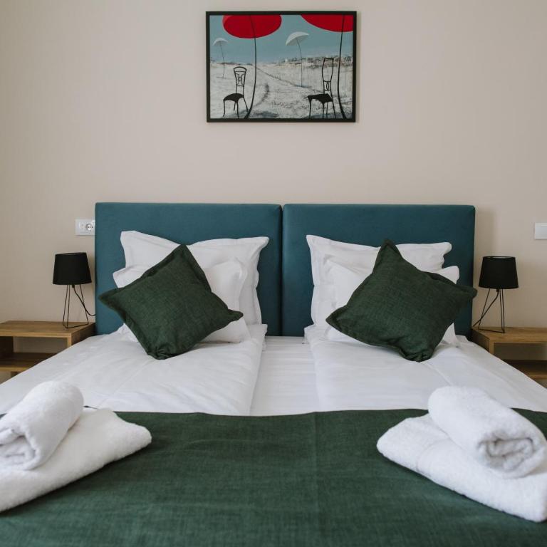 AVIOR Garni Hotel - Double Room with Private Bathroom - 19