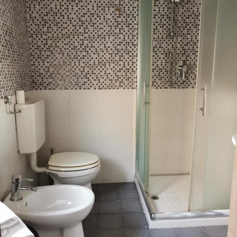 HOTEL BISSI - Camera Singola con Bagno Privato - 3