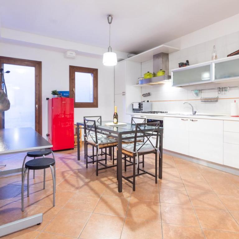 Realkasa Moline Apartment - One-Bedroom Apartment - 3