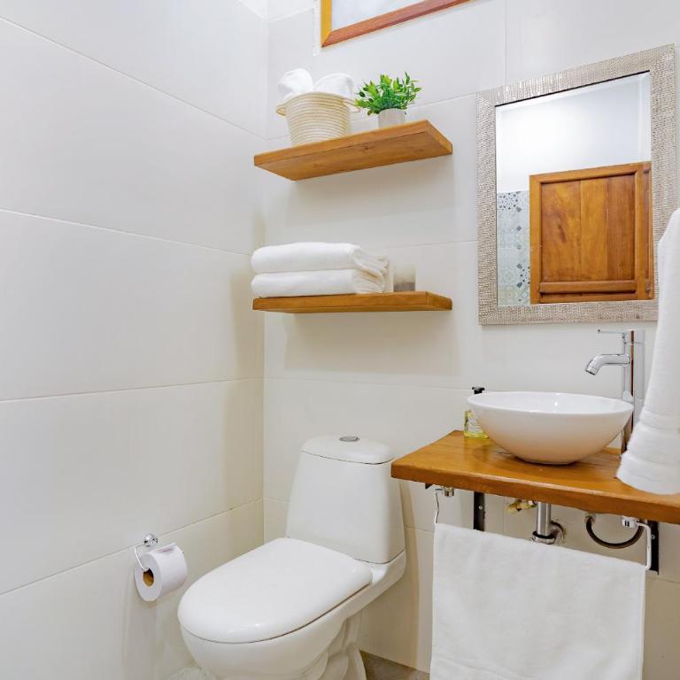 Acogedora Casa 3CM en getsemani con piscina y wifi - Casa - 8