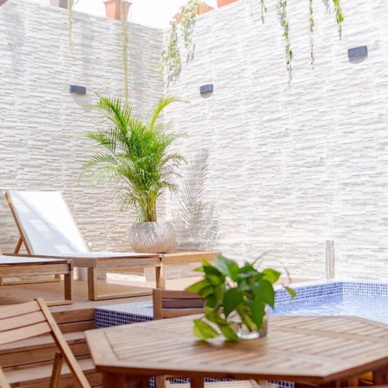 Acogedora Casa 3CM en getsemani con piscina y wifi - Casa - 2