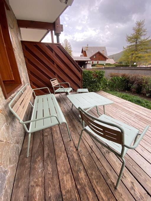 Appartement 4 pers grande terrasse vue pistes ski - Appartement 2 Chambres - 28