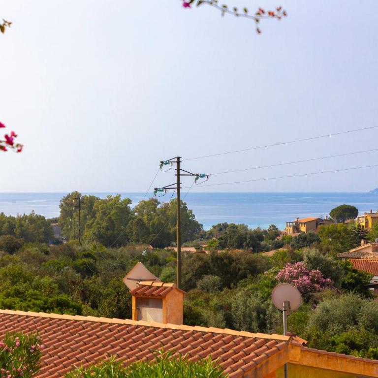 La Terrazza 10 - Free Wifi - 700mt from the beach - Casa con 2 Camere da Letto - 42