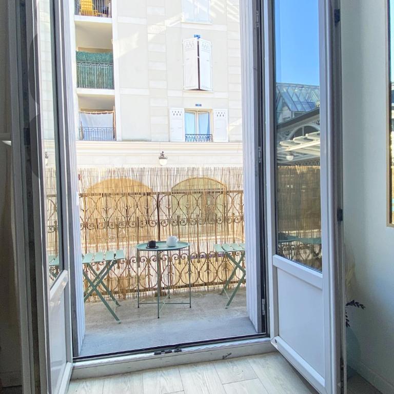 Large Duplex 2BR in Center of Arcachon 2 min walking beach and Free parking - Appartement 2 Chambres - 28