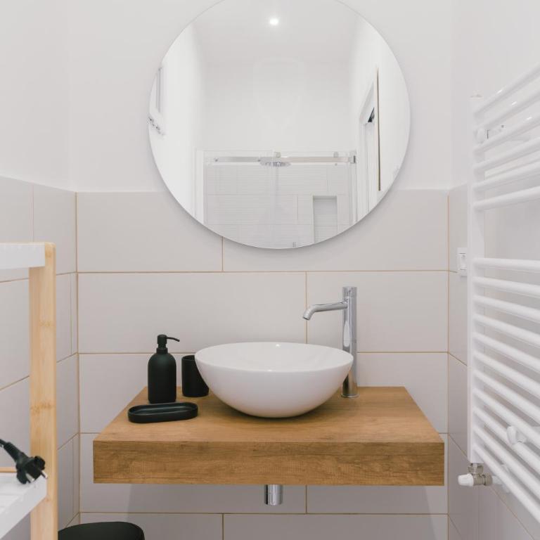 Ballaro' House - Double Room with Private Bathroom - 9