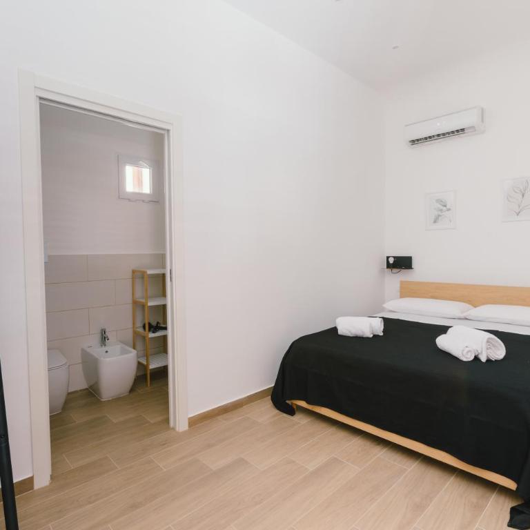 Ballaro' House - Double Room with Private Bathroom - 3