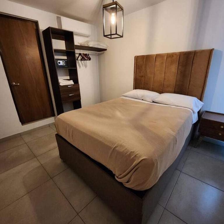 Amplio departamento con alberca - Apartamento de 3 dormitorios - 5