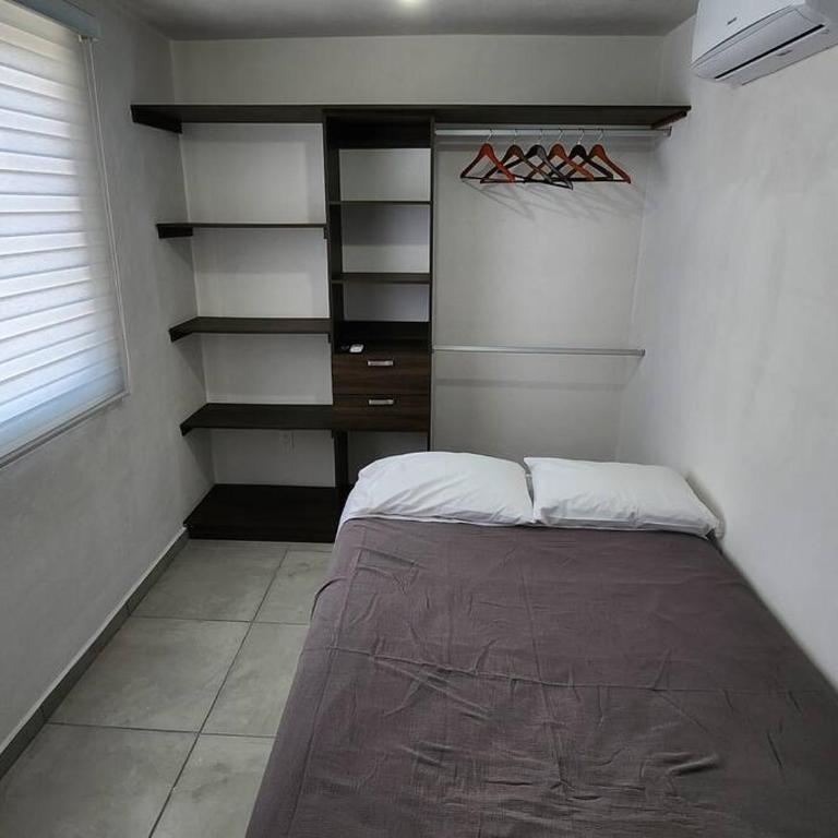Amplio departamento con alberca - Apartamento de 3 dormitorios - 20