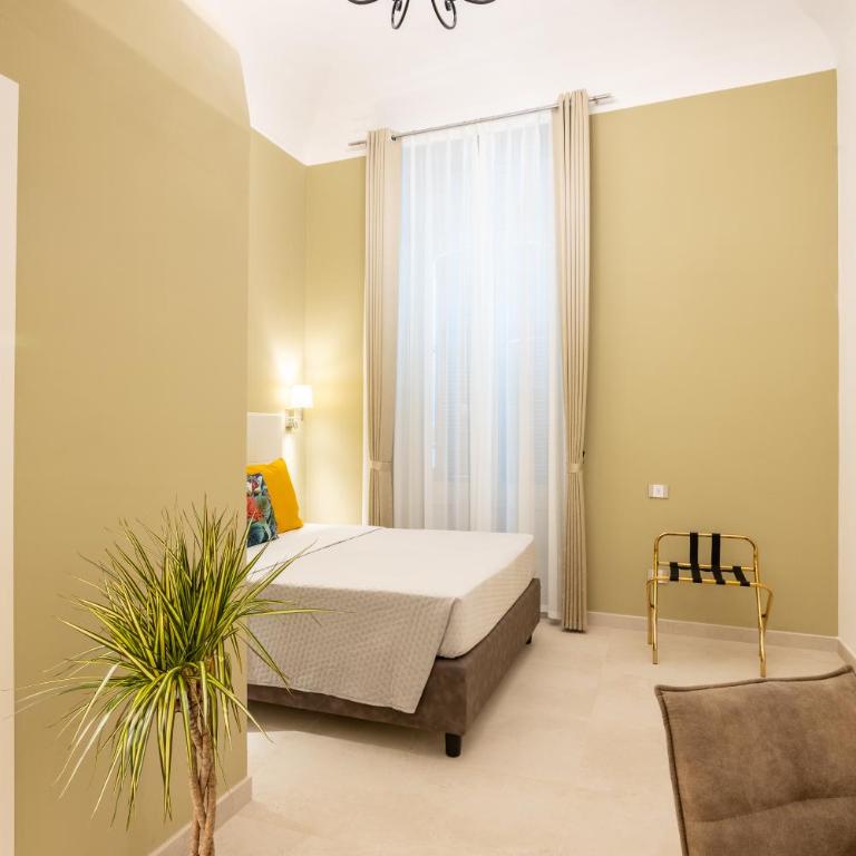 Magnini Rooms - Camera Tripla con Bagno Privato - 3