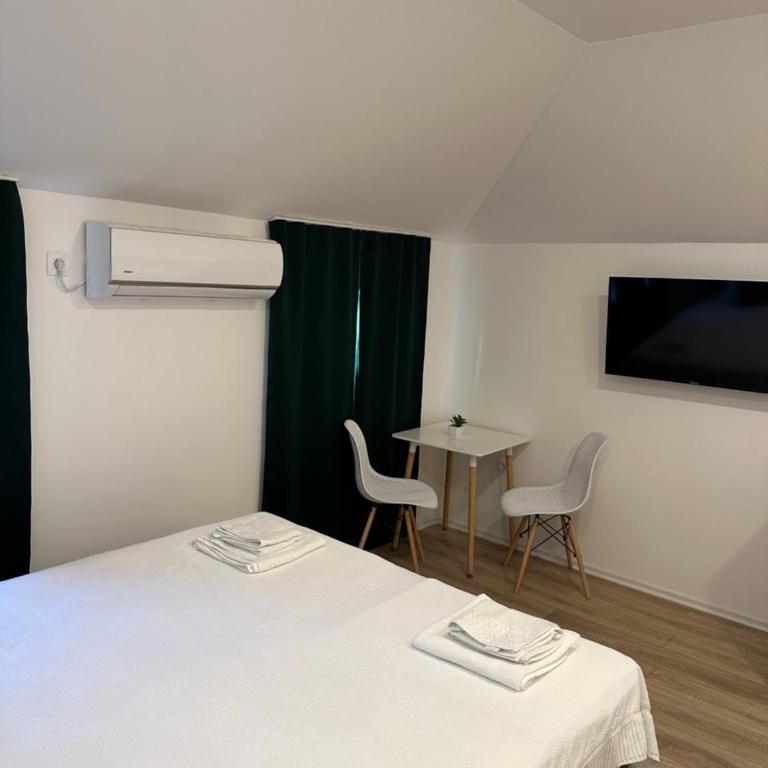 Apartments Ejla&Una - Double Room with Private Bathroom - 11