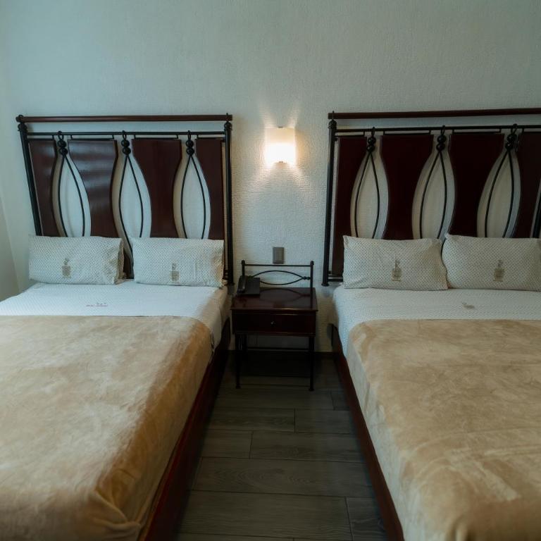 Hotel Alcazar - Guadalajara Centro Historico - Habitación Doble - 2 camas dobles - 17