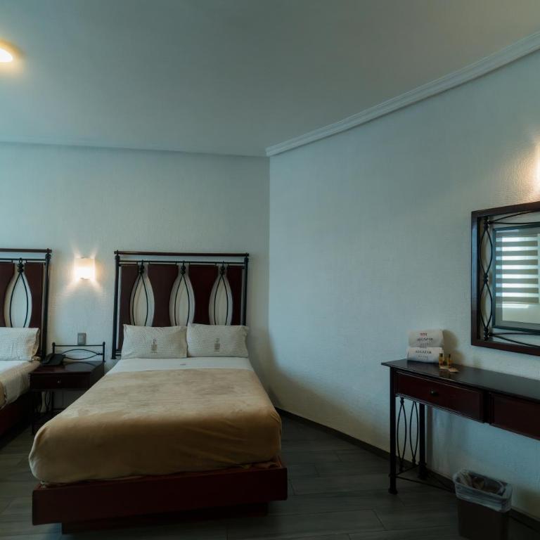 Hotel Alcazar - Guadalajara Centro Historico - Habitación Doble - 2 camas dobles - 28