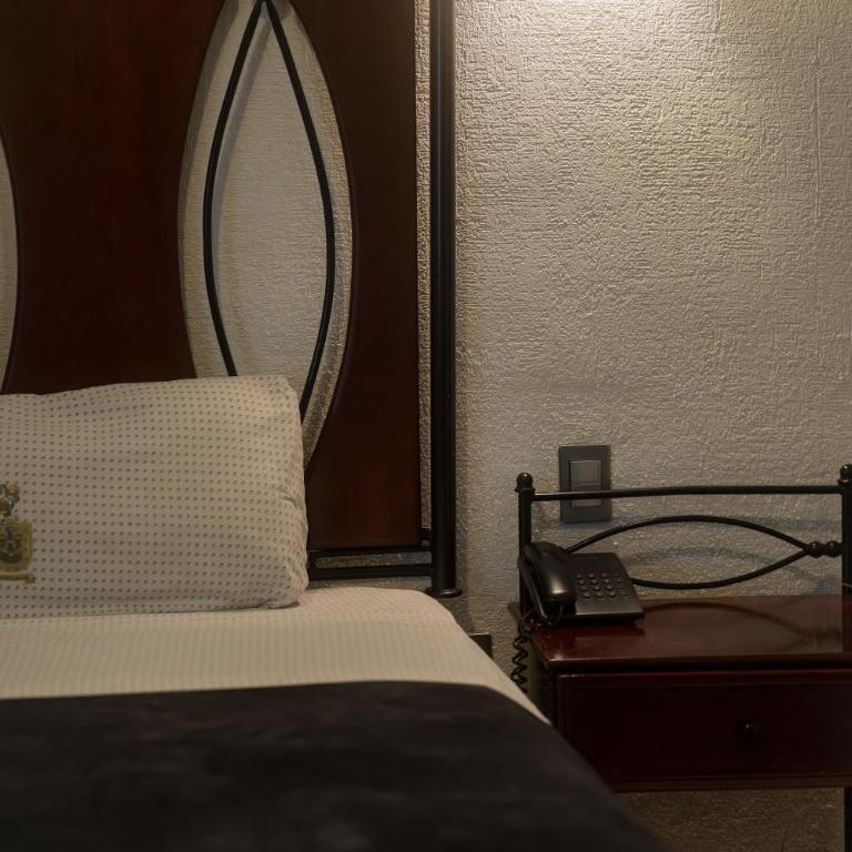 Hotel Alcazar - Guadalajara Centro Historico - Habitación con cama grande - 2