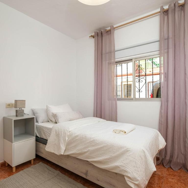Andalucian house, few minutes from the beach - Villa - 14