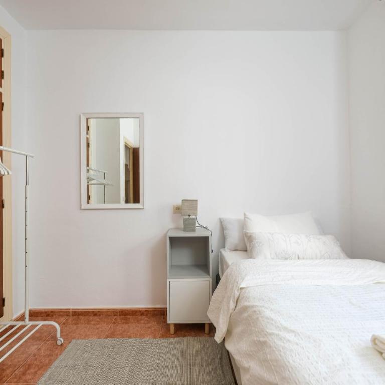 Andalucian house, few minutes from the beach - Villa - 13